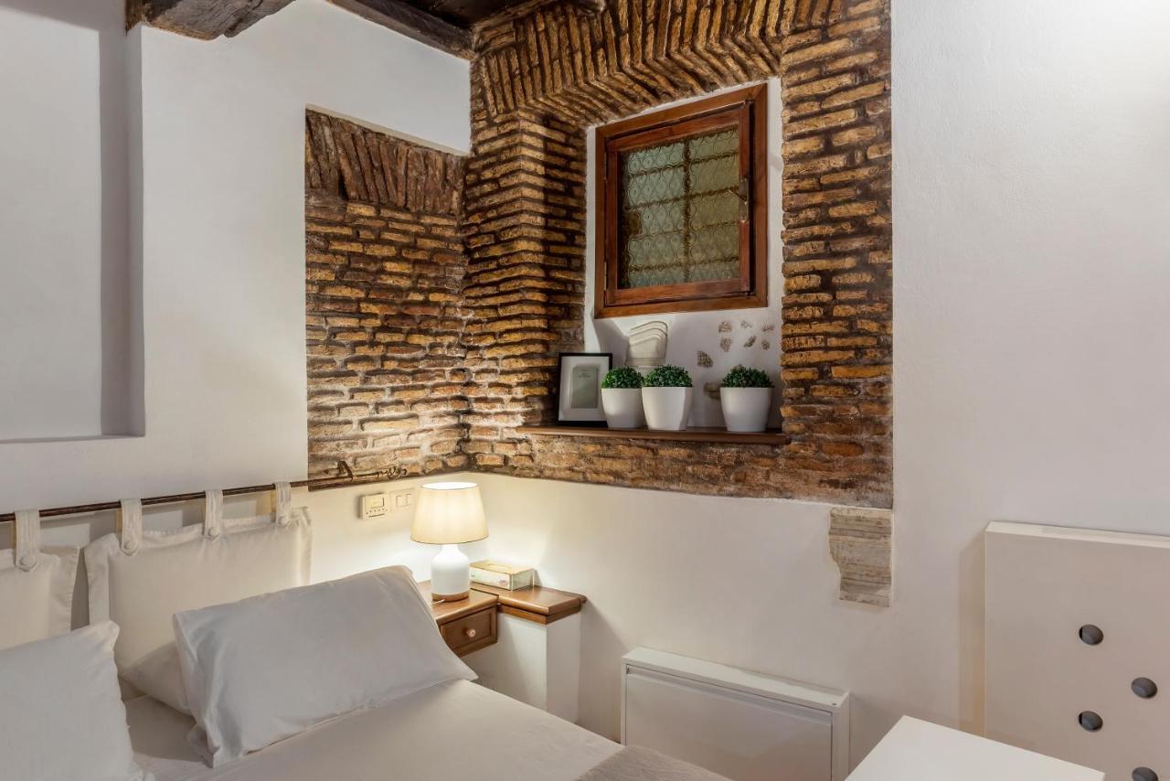 Heart Of Trastevere Studio Flat Roma Ngoại thất bức ảnh